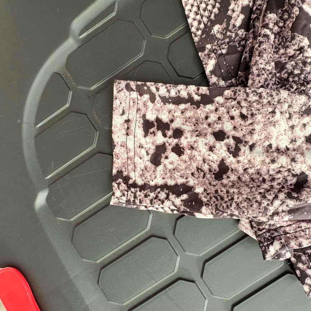 SHEIN Black and Cream Snakeskin Leggings